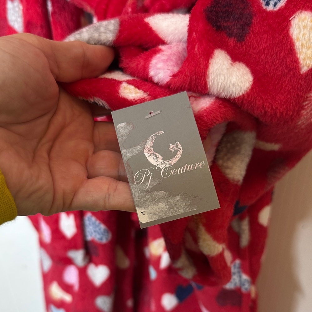 Pj Couture Vibrant Heart Patterned Robe - Picture 5 of 12